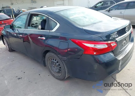 2016 Nissan Altima 2.5 z USA, uszkodzony, nr VIN 1N4AL3AP4GC199755